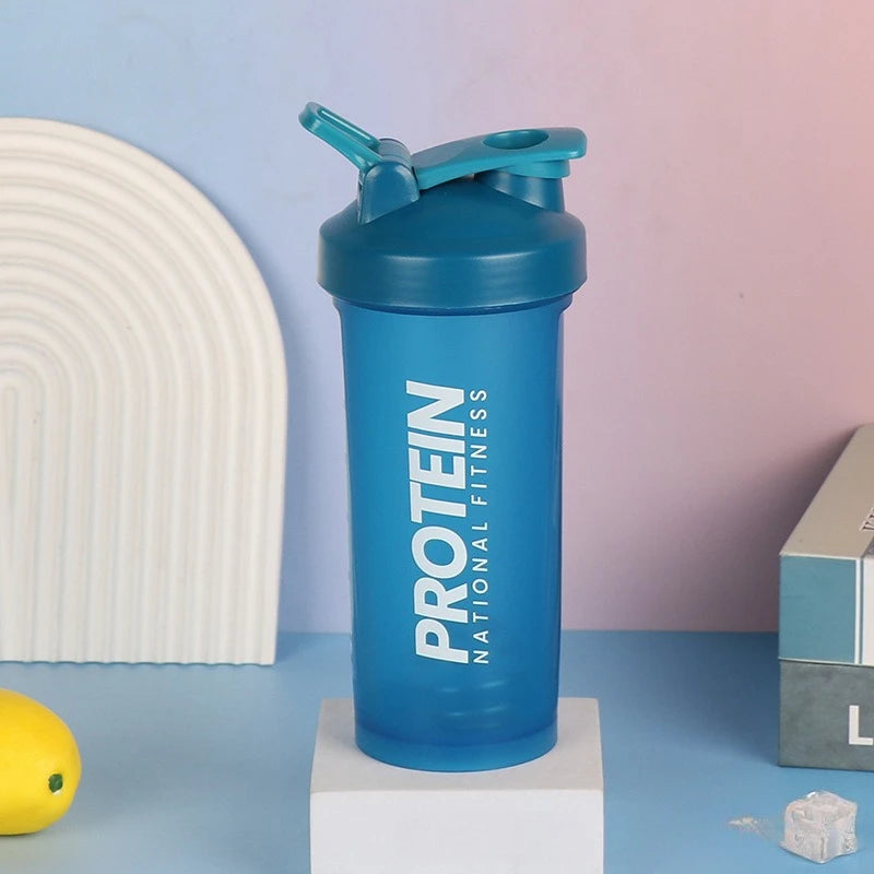 Botella Mezcladora Deportiva – 600 ml, Portátil y Anti-Fugas